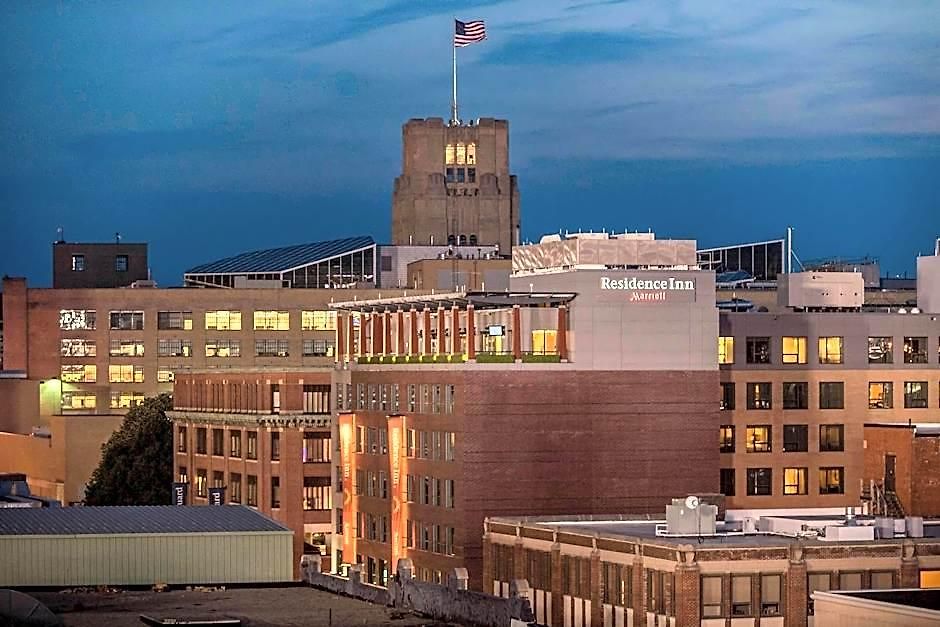 By Marriott Back Bay/fenway
