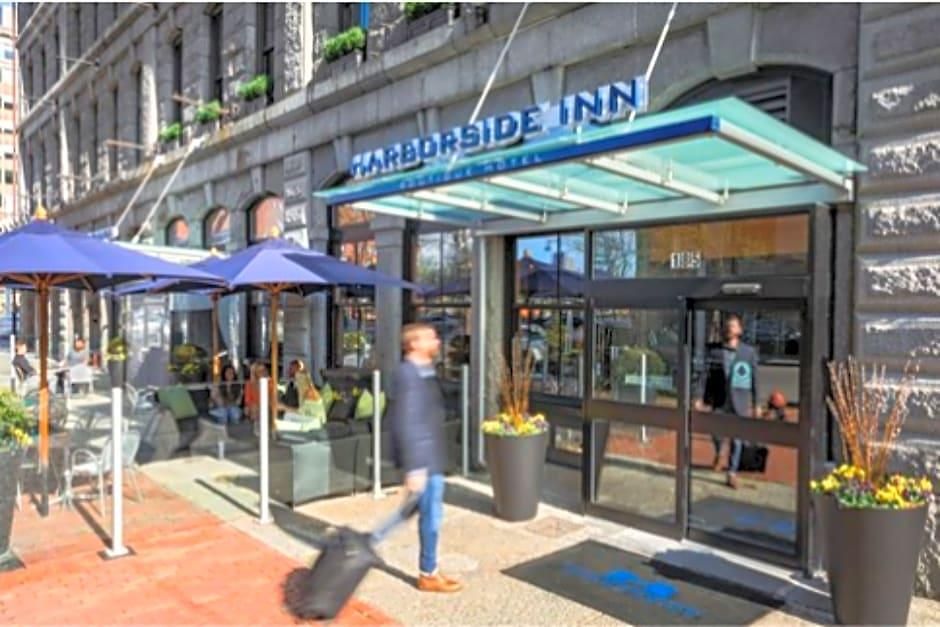 Harborside Hotel