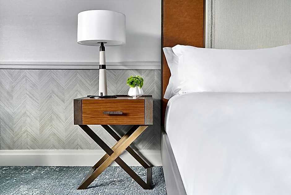 The Ritz-carlton, Hotel 5*