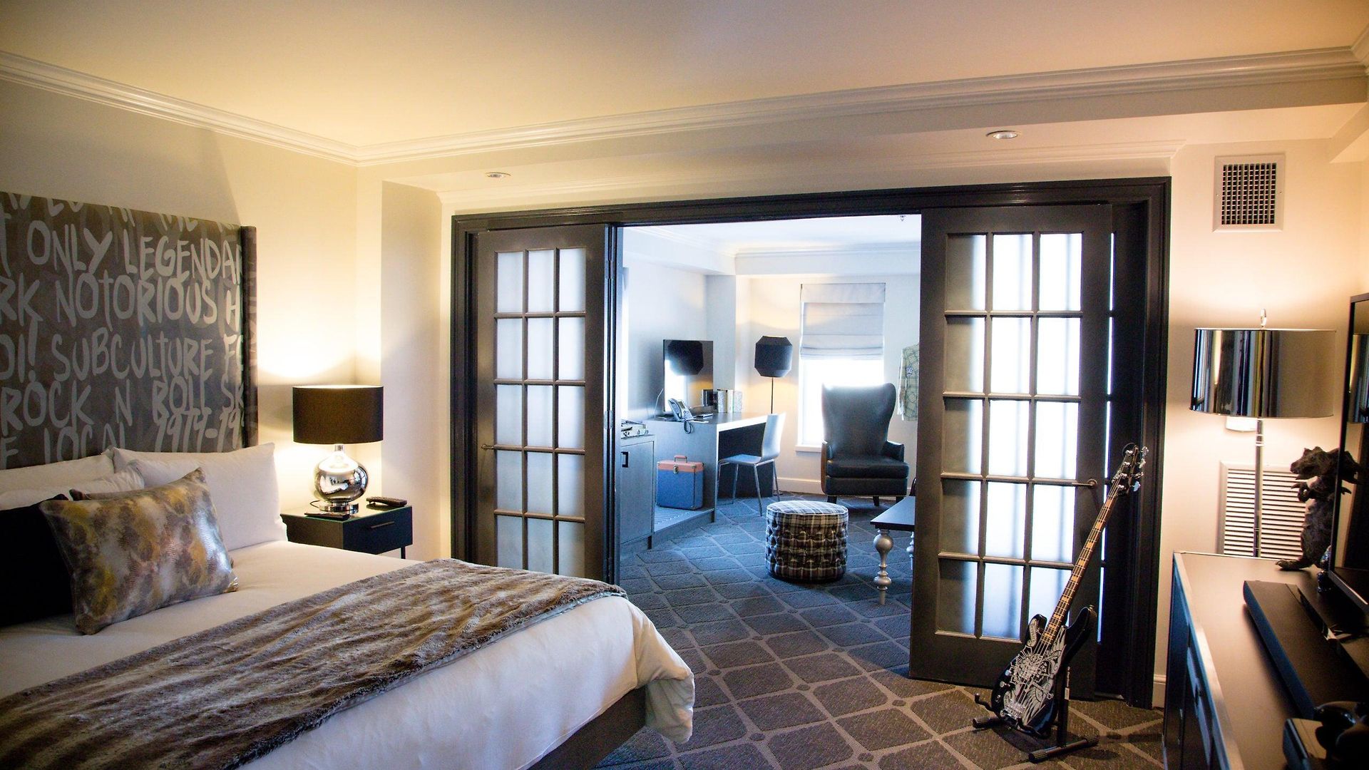 Commonwealth Hotel 5*