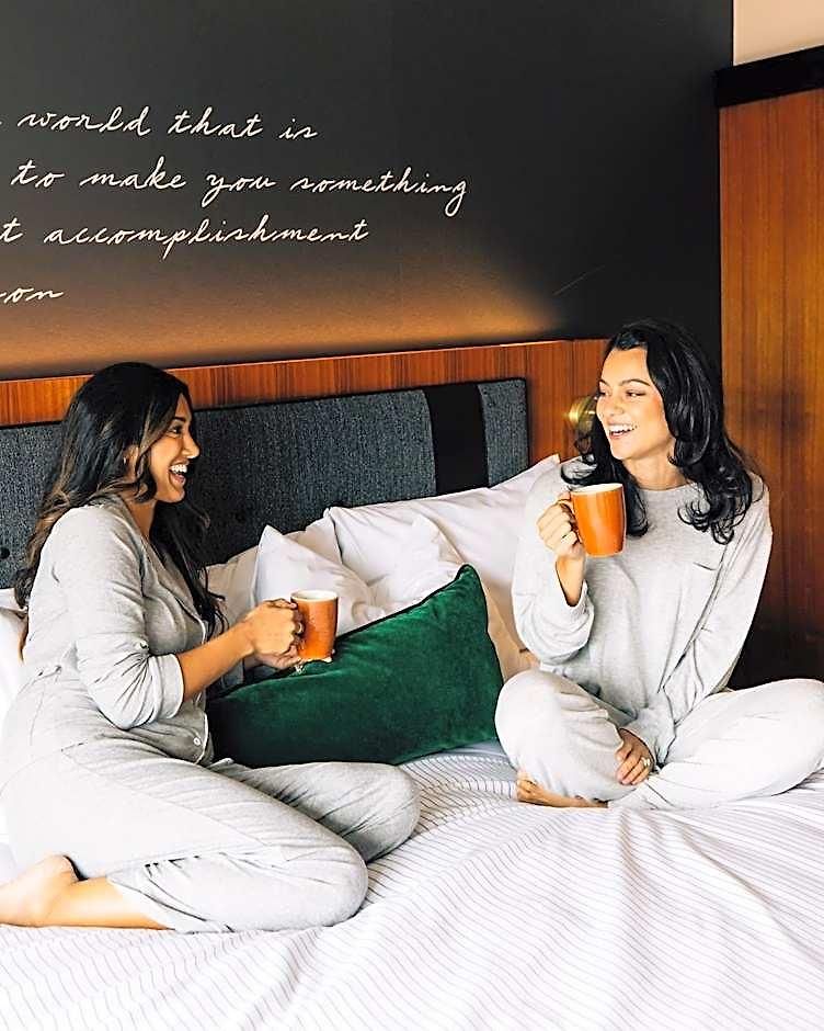 Hotel Cambria Downtown - Seaport Boston
