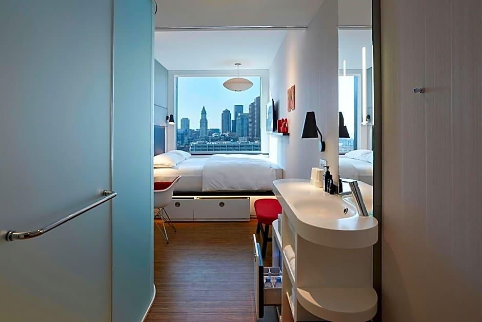 Hotel Citizenm North Station 4*