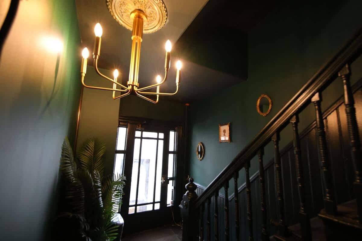 Apartment Nomadiq - Walk To Airport, 5 Min To Downtown 01