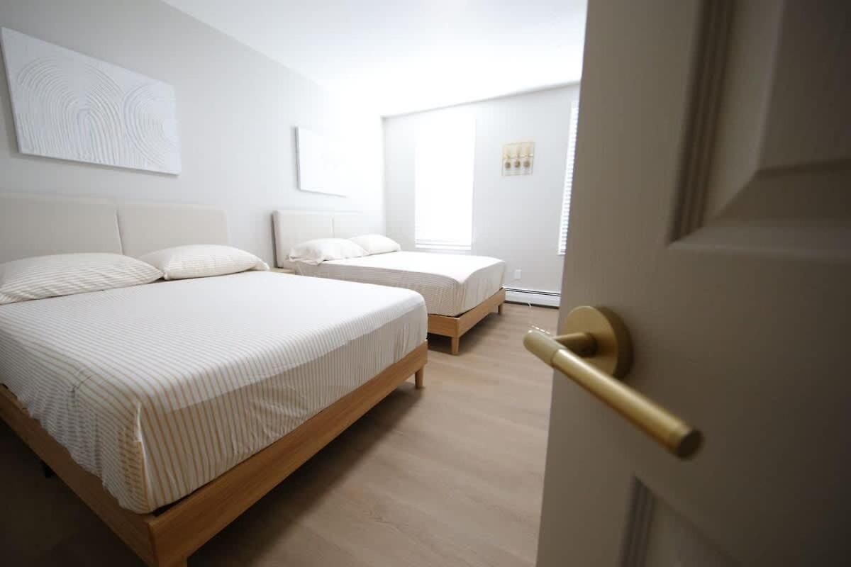 Apartment Nomadiq - Walk To Airport, 5 Min To Downtown 01 *