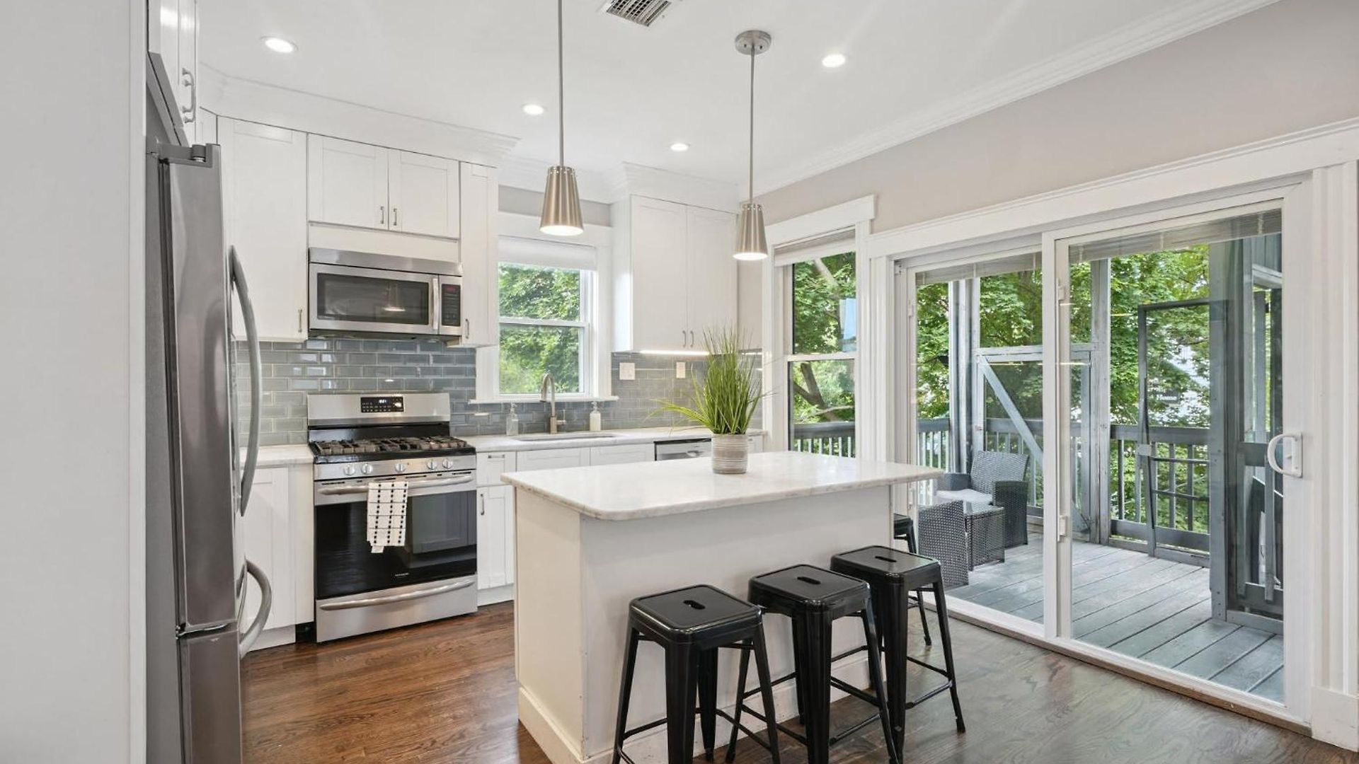 Contemporary Duplex Near The T * Boston