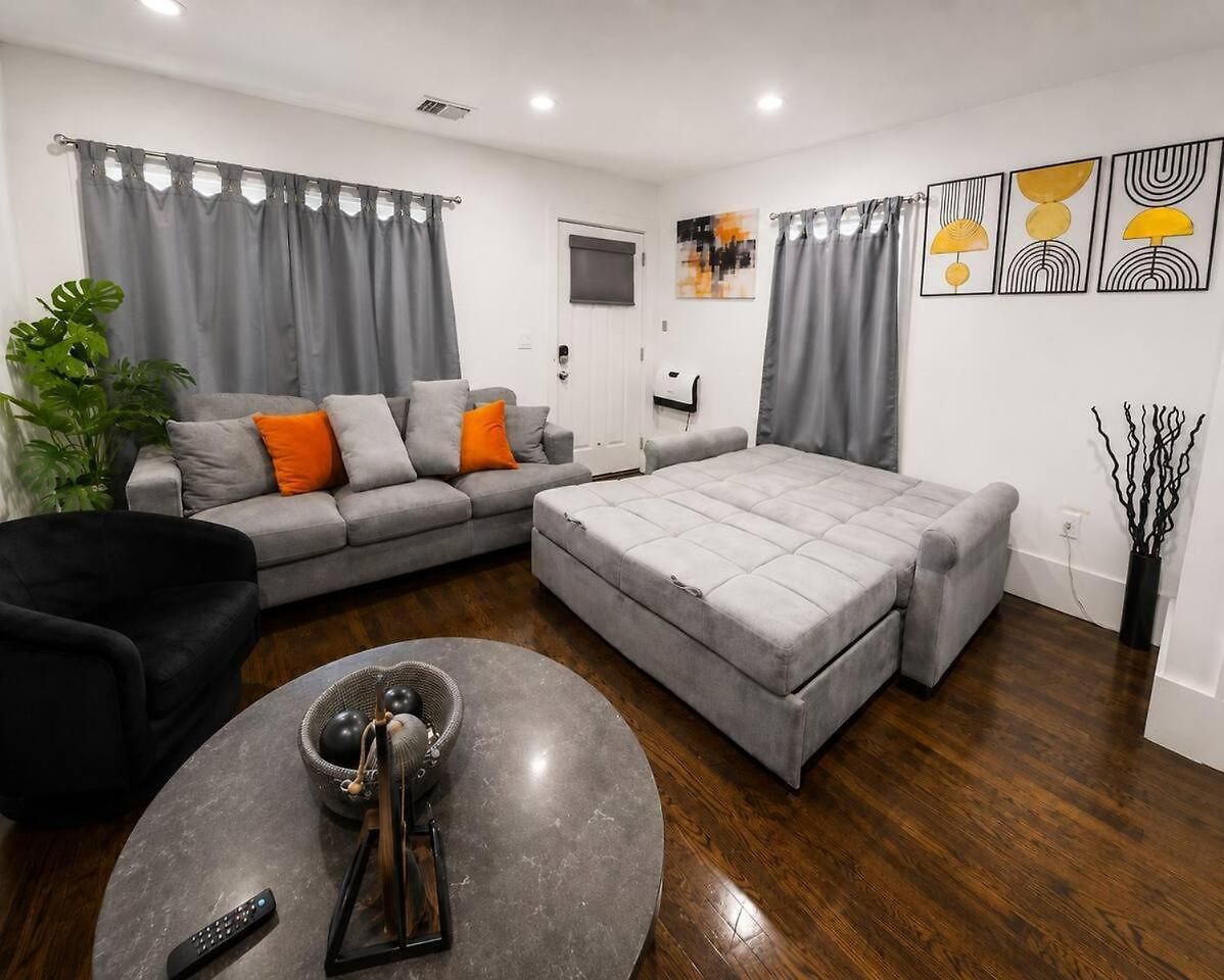 New 4-bedroom, 5 Bed, 2.5bath Near Downtown Boston