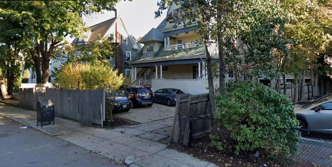 -no70- Fancy In A House - Walking Distance To Line T Station - Centrally Located At Brighton *