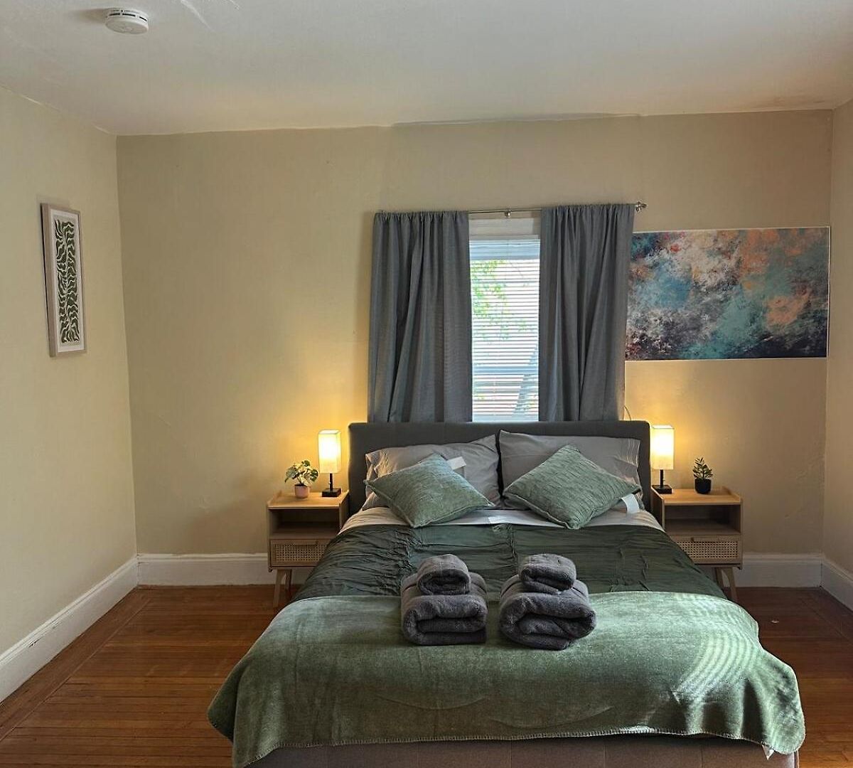-no67- Fancy In A House - Steps To College & Line At Brighton Homestay