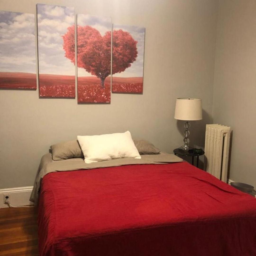 5br Near Line & Bc * Boston