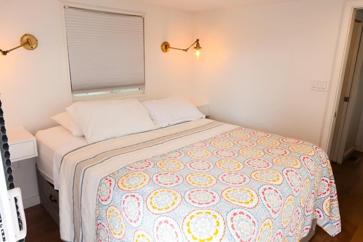 Endless Summer Oceanside Views Holiday home Boston