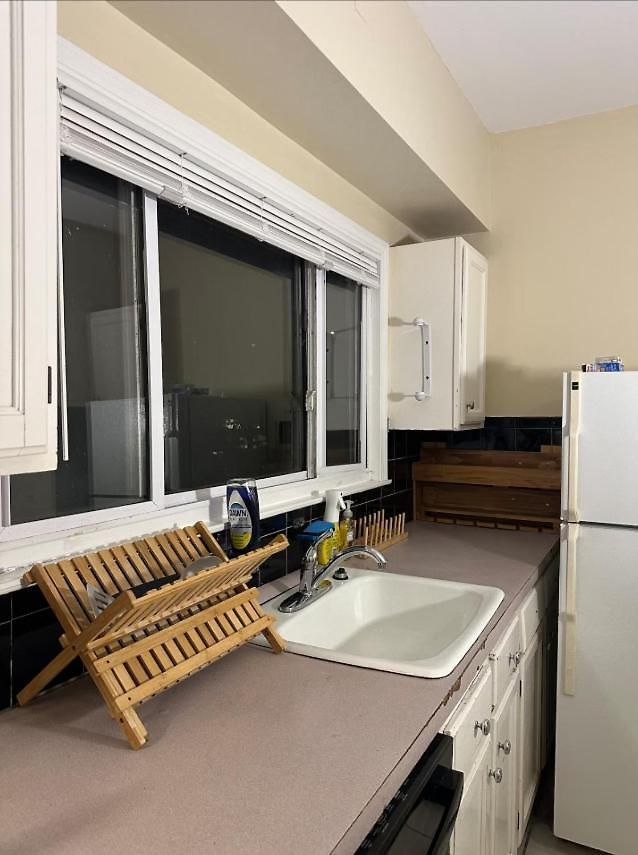 -no66- Fancy In A House - 2 Beds - Steps To College & Line At Brighton *