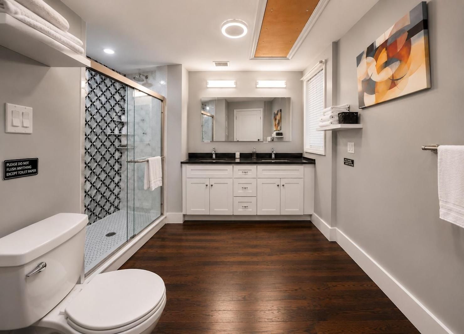 New 4-bedroom, 5 Bed, 2.5bath Near Downtown Holiday home Boston