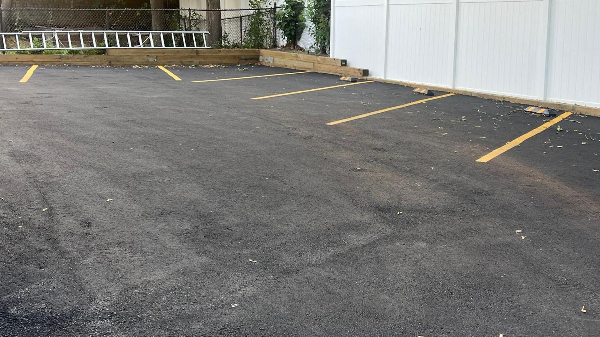 Airport With Free Parking Homestay