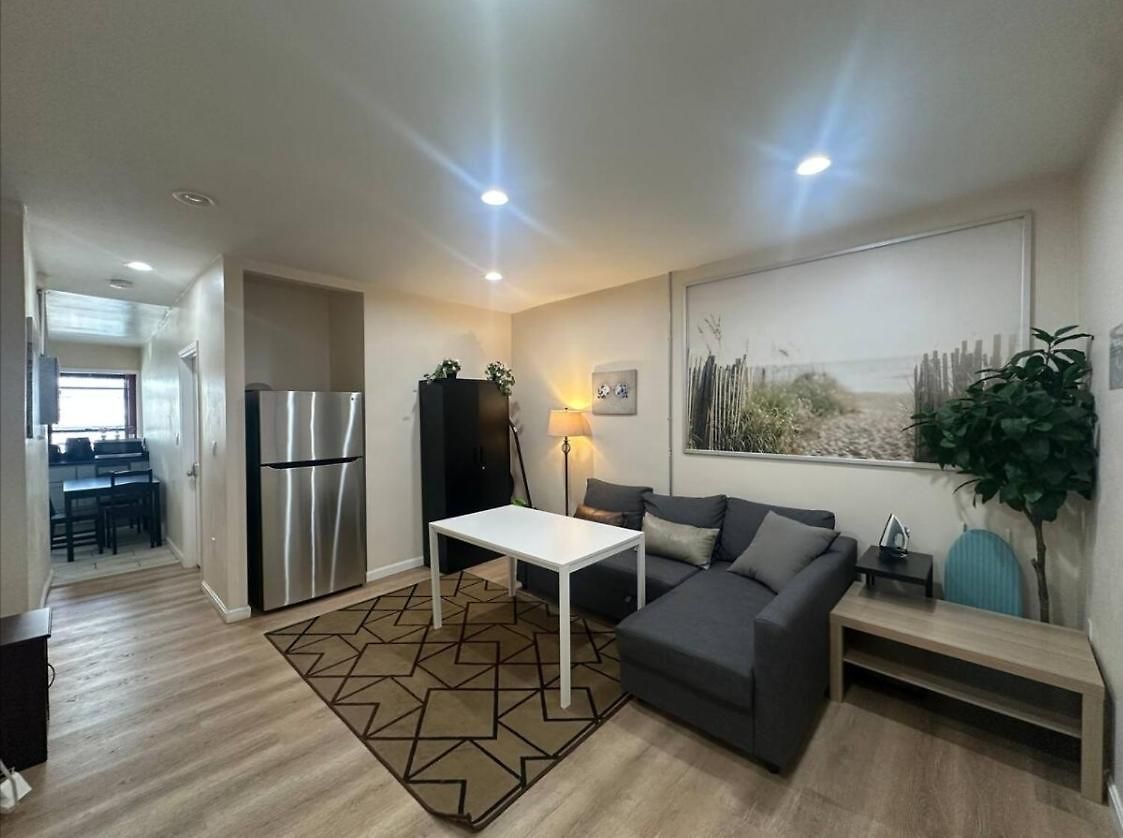 Homestay -no3a- Private In A Cozy - Steps To T Orange Line & Medical Center - South End Near Downtown *
