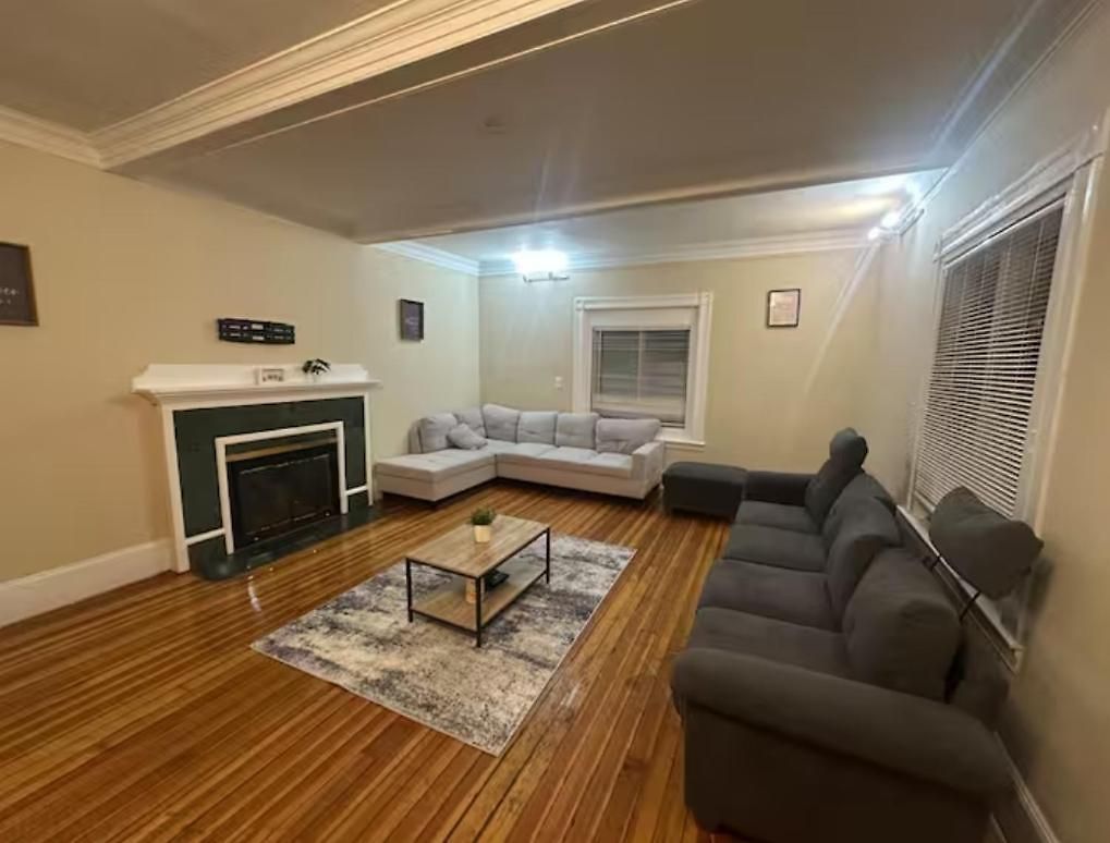-no65- Fancy In A House - Steps To College & Line At Brighton Homestay *