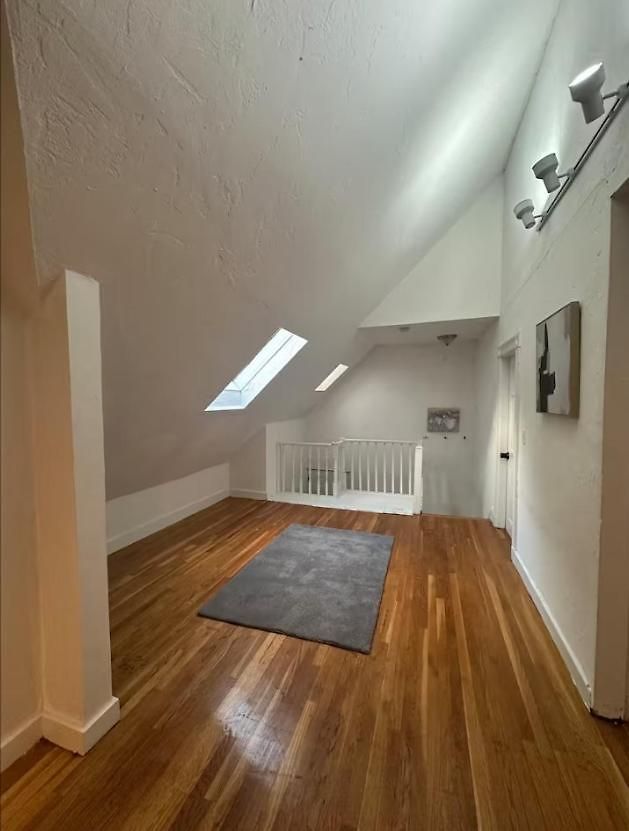 -no70- Fancy In A House - Walking Distance To Line T Station - Centrally Located At Brighton *