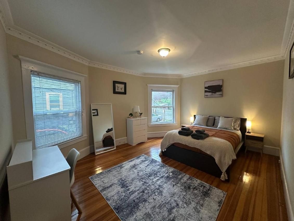 Homestay -no65- Fancy In A House - Steps To College & Line At Brighton Boston