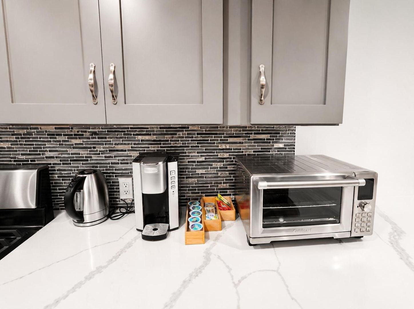 New 4-bedroom, 5 Bed, 2.5bath Near Downtown