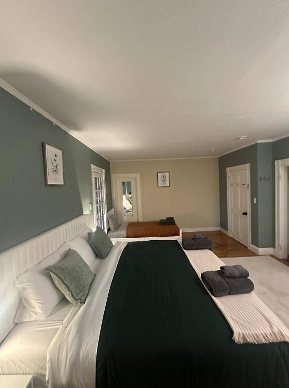 -no66- Fancy In A House - 2 Beds - Steps To College & Line At Brighton *