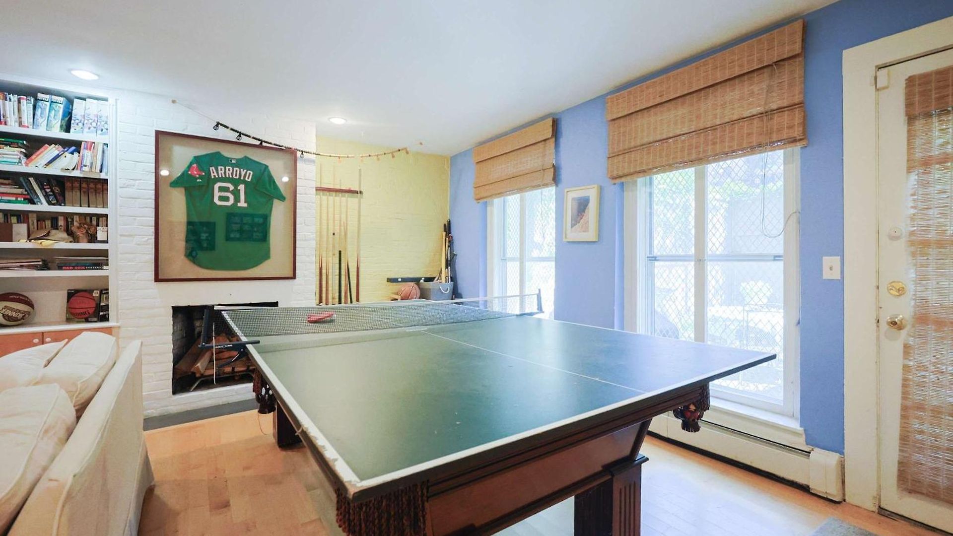 Brownstone Stay, Includes Parking *