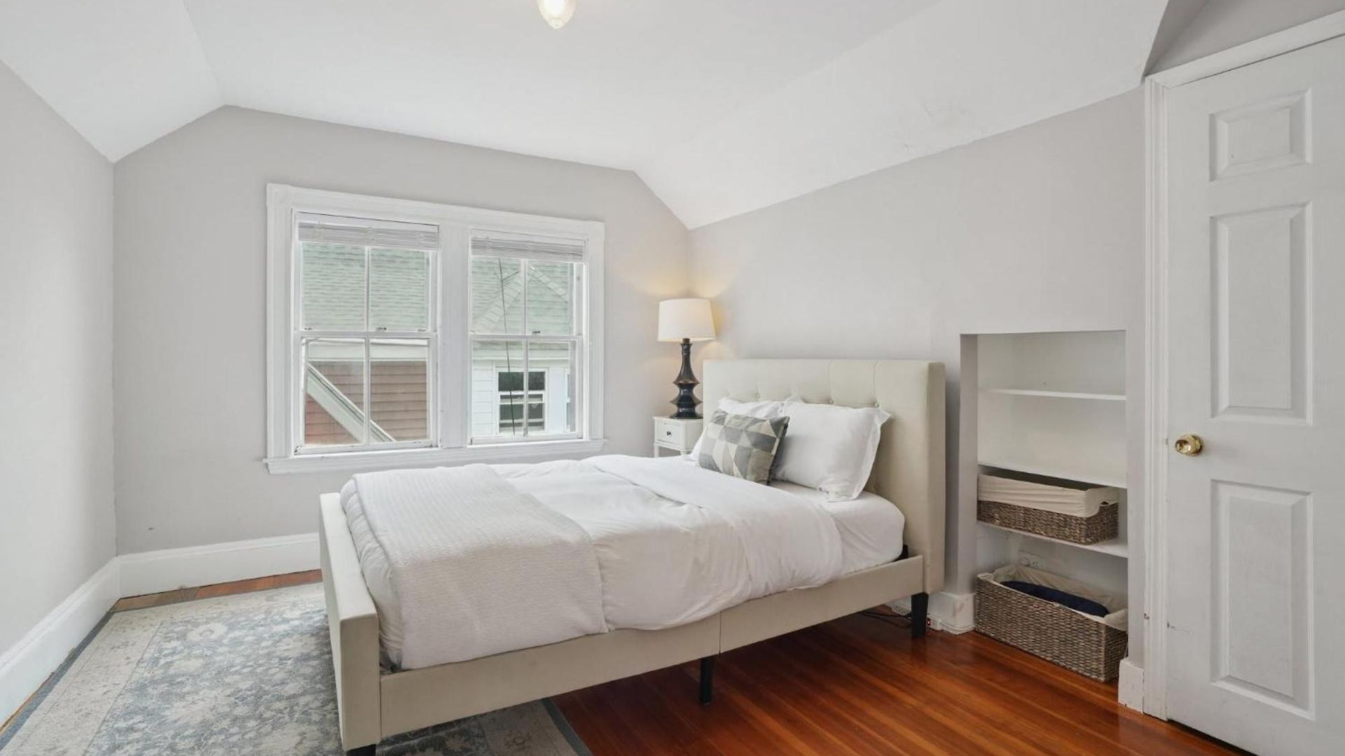 Holiday home Contemporary Duplex Near The T Boston