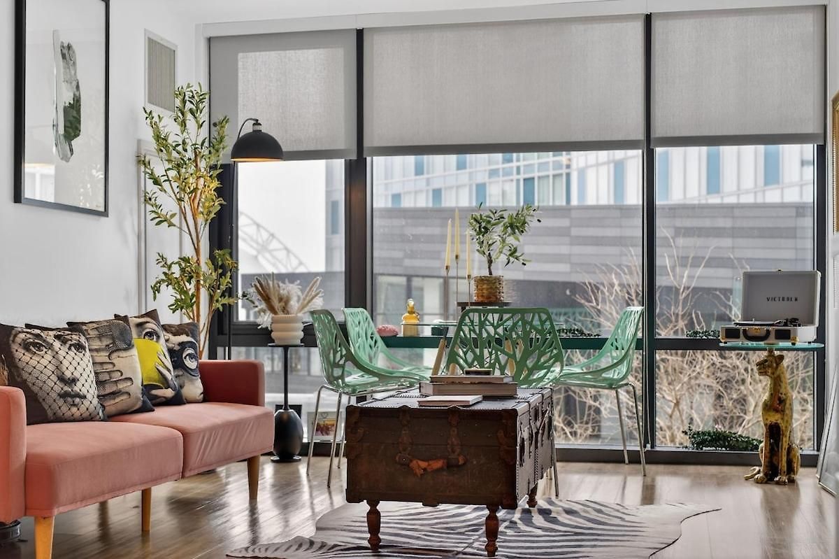 2-bedroom Lux In Seaport Next To Convention Center *