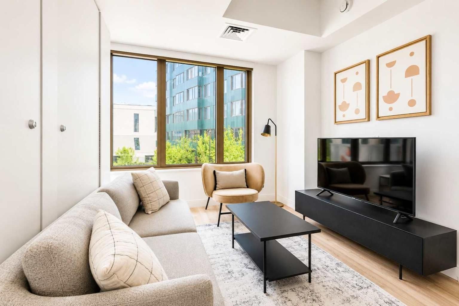 Luxury Near Harvard * Boston