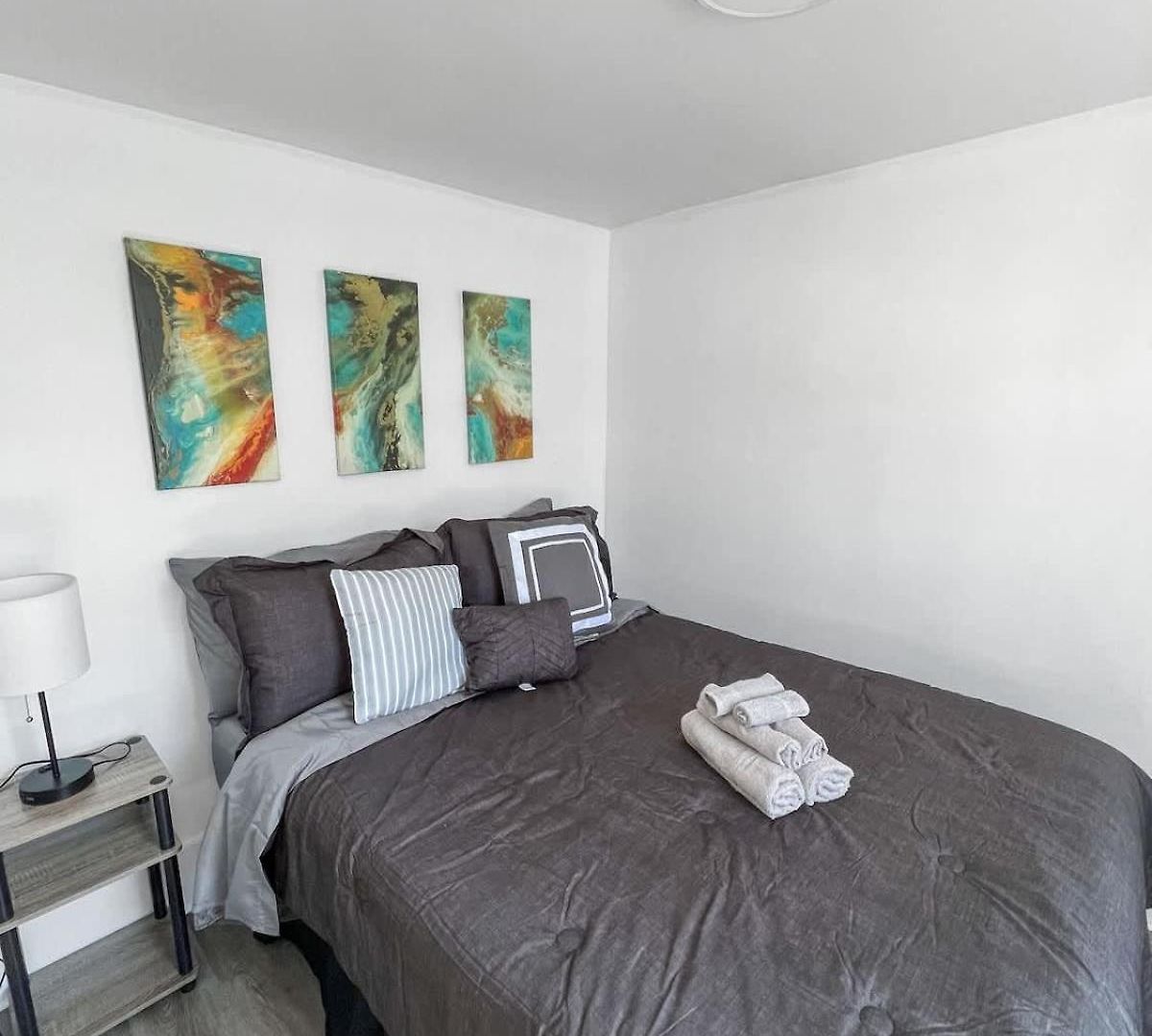 2br Near Airport Public Transit To Downtown Boston