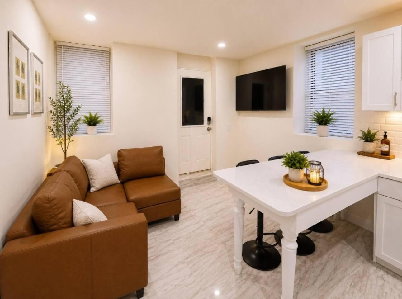 A New 2 Bedroom, 17a Boston