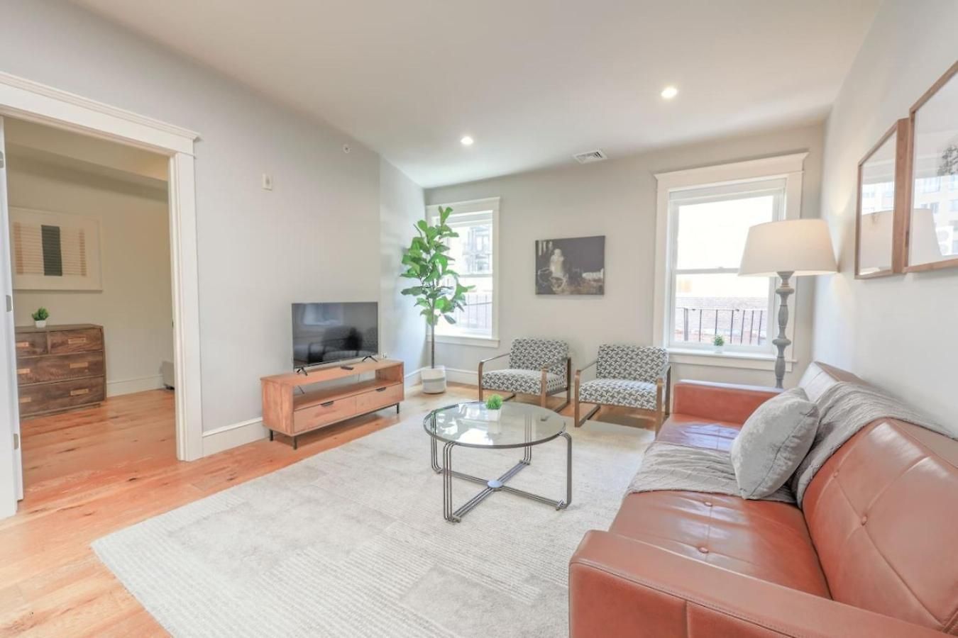 Apartment Classic Back Bay 1br On Newbury Street