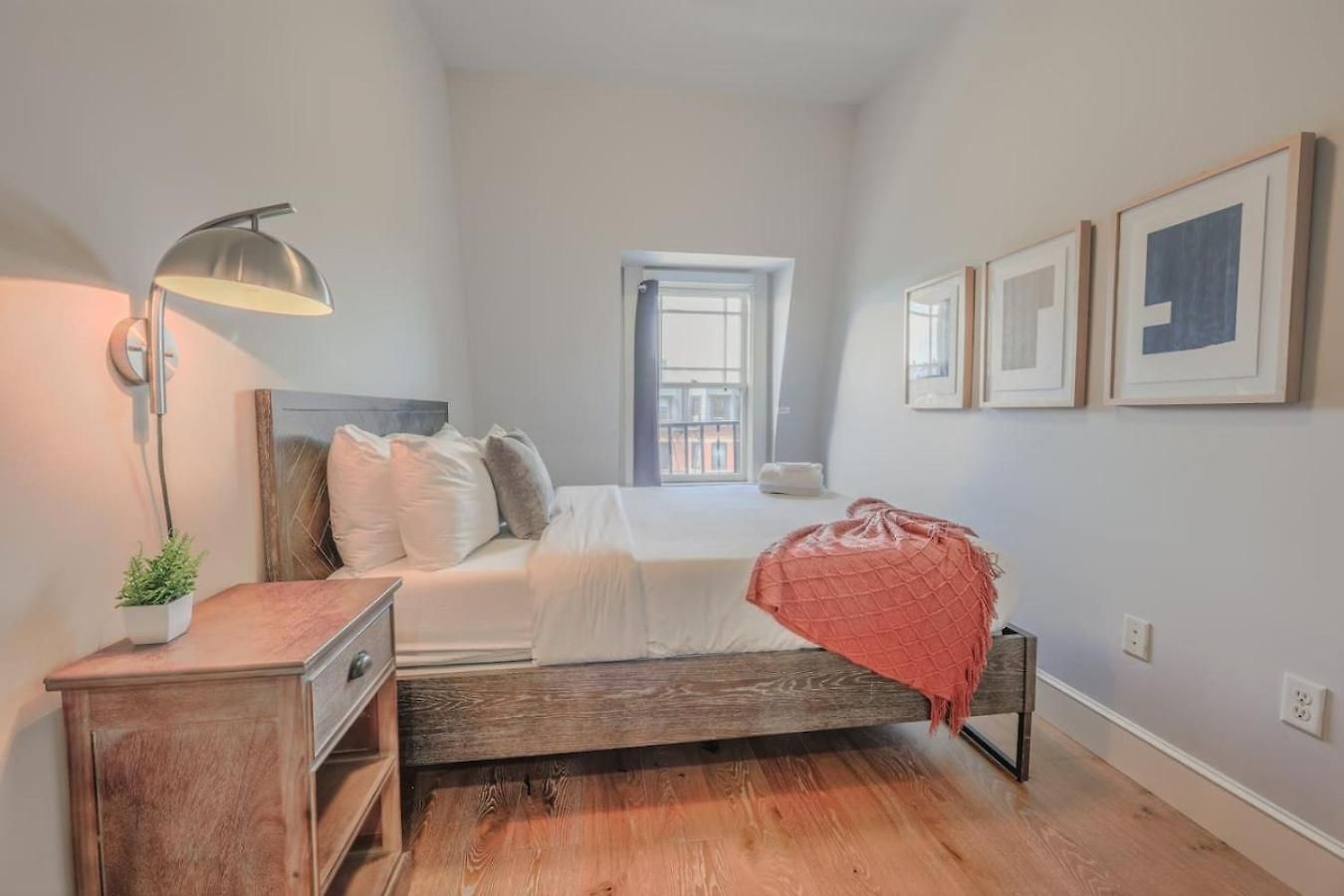 Apartment Unbeatable Location Newbury Street 1br