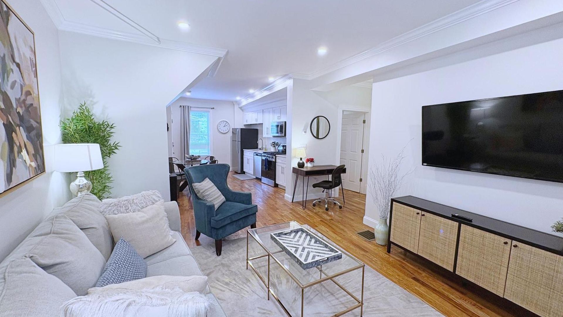 New 2br W Deck Line B Brighton *