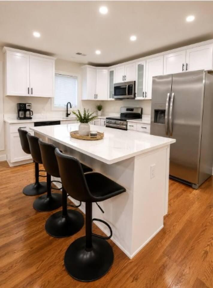 A New 3 Bedroom 4 Beds 2 Bath, 3 *