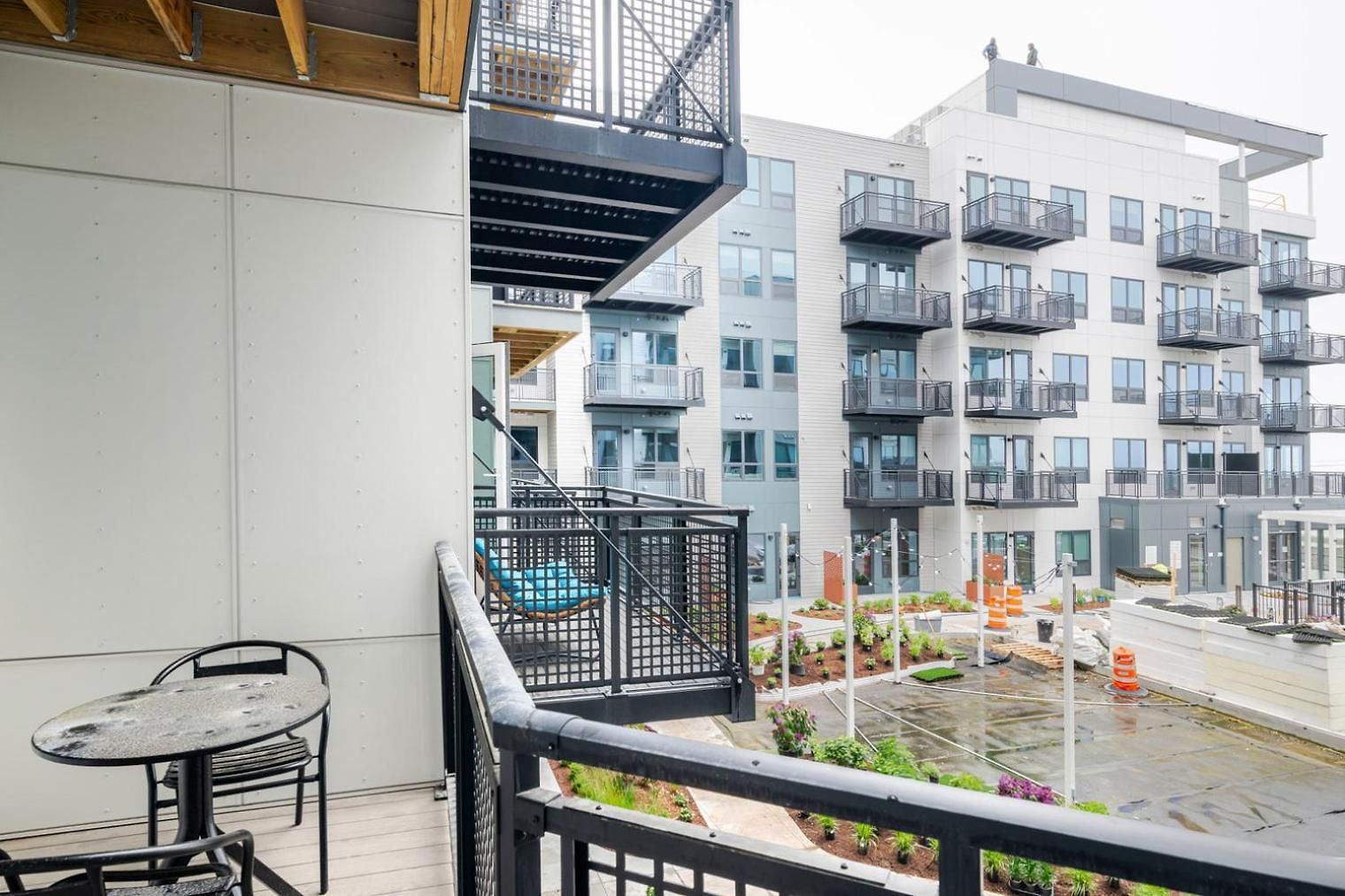 Blueground Revere Balcony Nr Revere Bos-1335 Boston