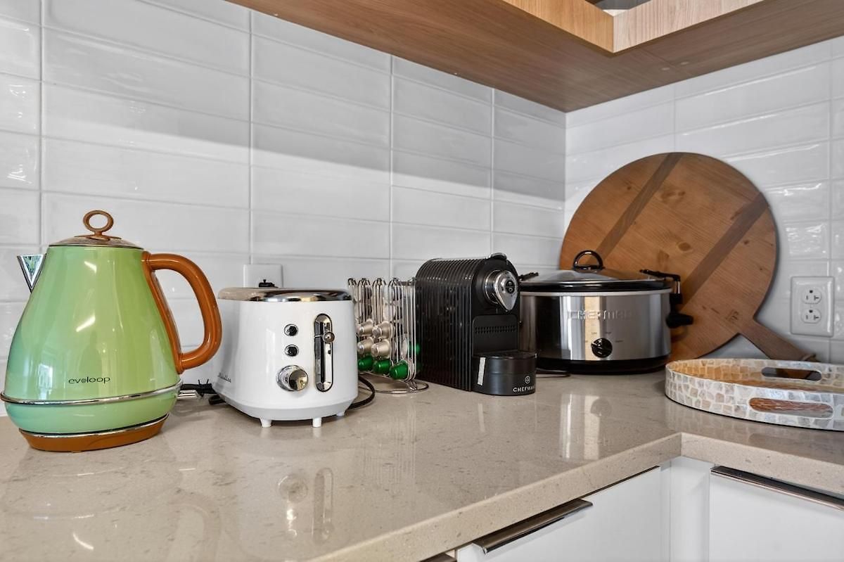 2-bedroom Lux In Seaport Next To Convention Center Boston