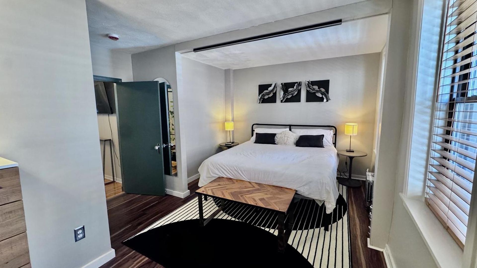 Apartment Street Hideaway Boston