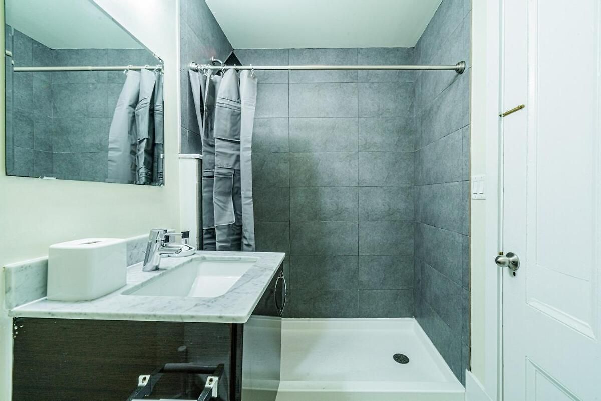 The Beacon Hill Apartment *