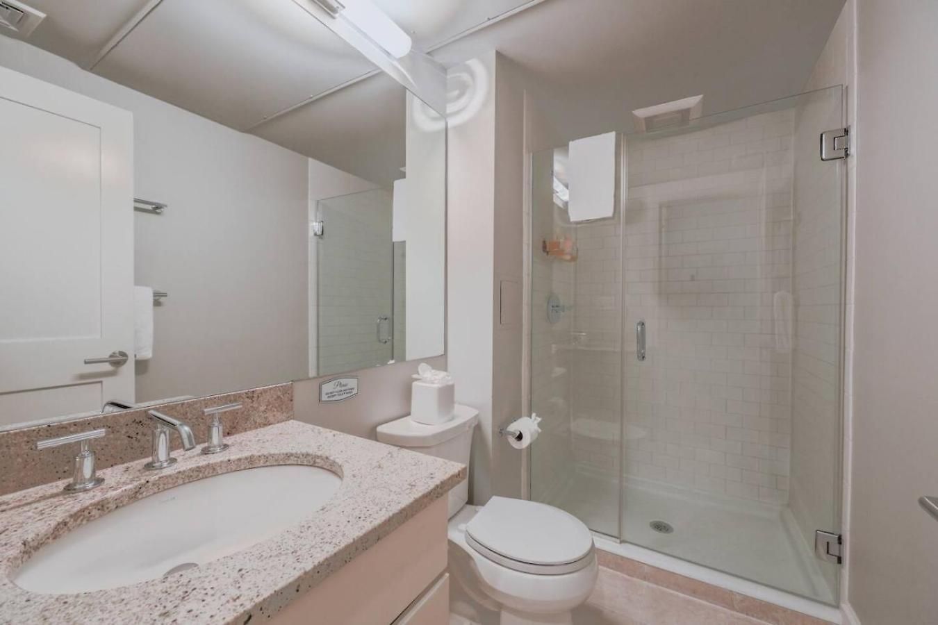 Spacious 1bed 1bath In Back Bay Apartment