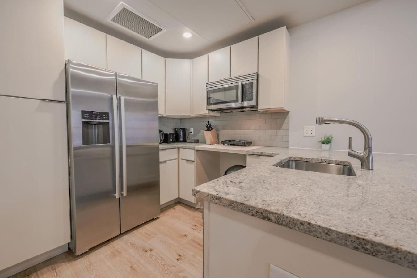 Modern 1bed 1bath In Back Bay