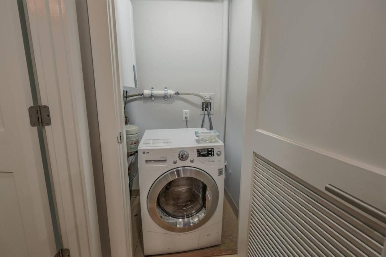 Stylish 1br Newbury St Boston