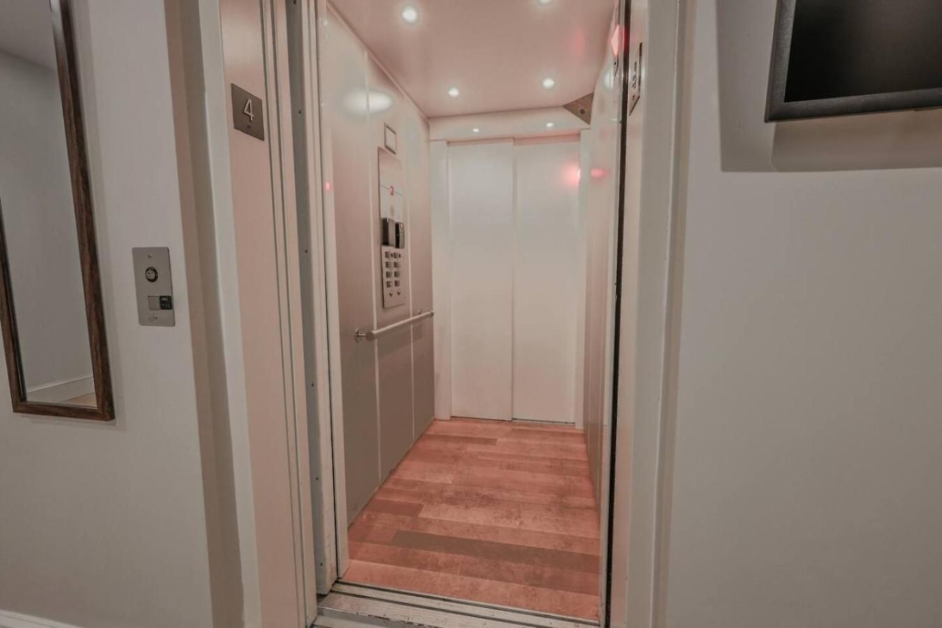 Bright Newbury Street 1 Bedroom