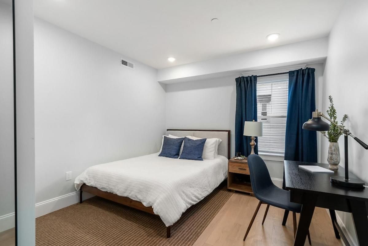 New 3 Bedroom, 2 Bath Unit, Meadow View! Apartment *