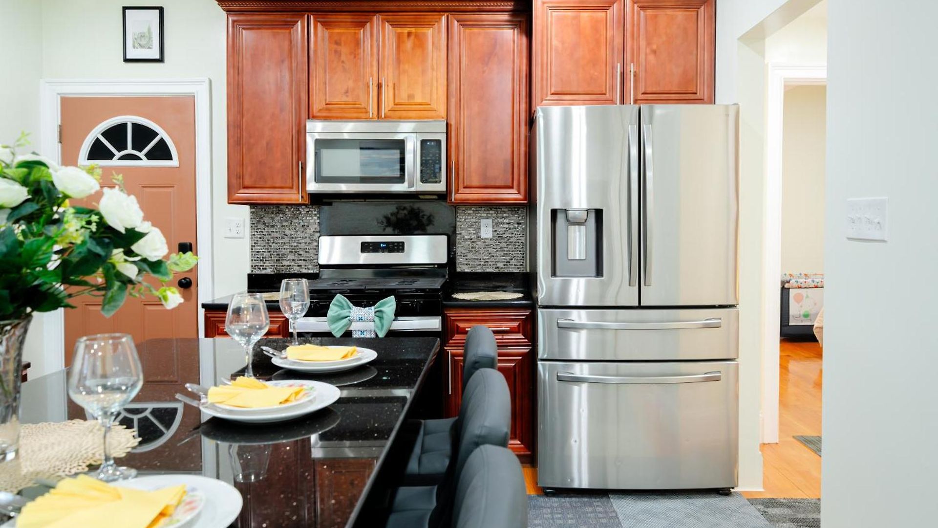 Inviting 4br - Kid Friendly - Near I-95 & Free Parking 90-2 * Boston