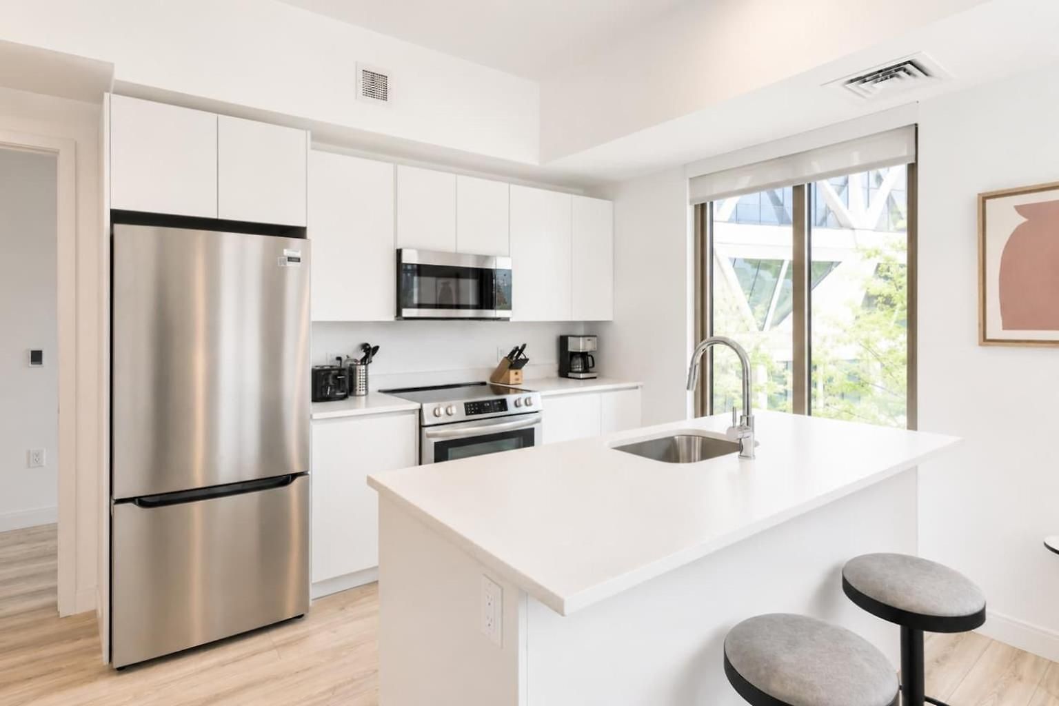 Luxury Near Harvard Business & Gym Apartment *