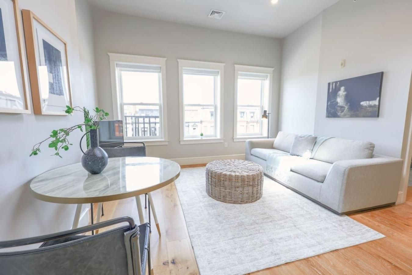 Apartment Light-filled Back Bay 1 Bedroom *