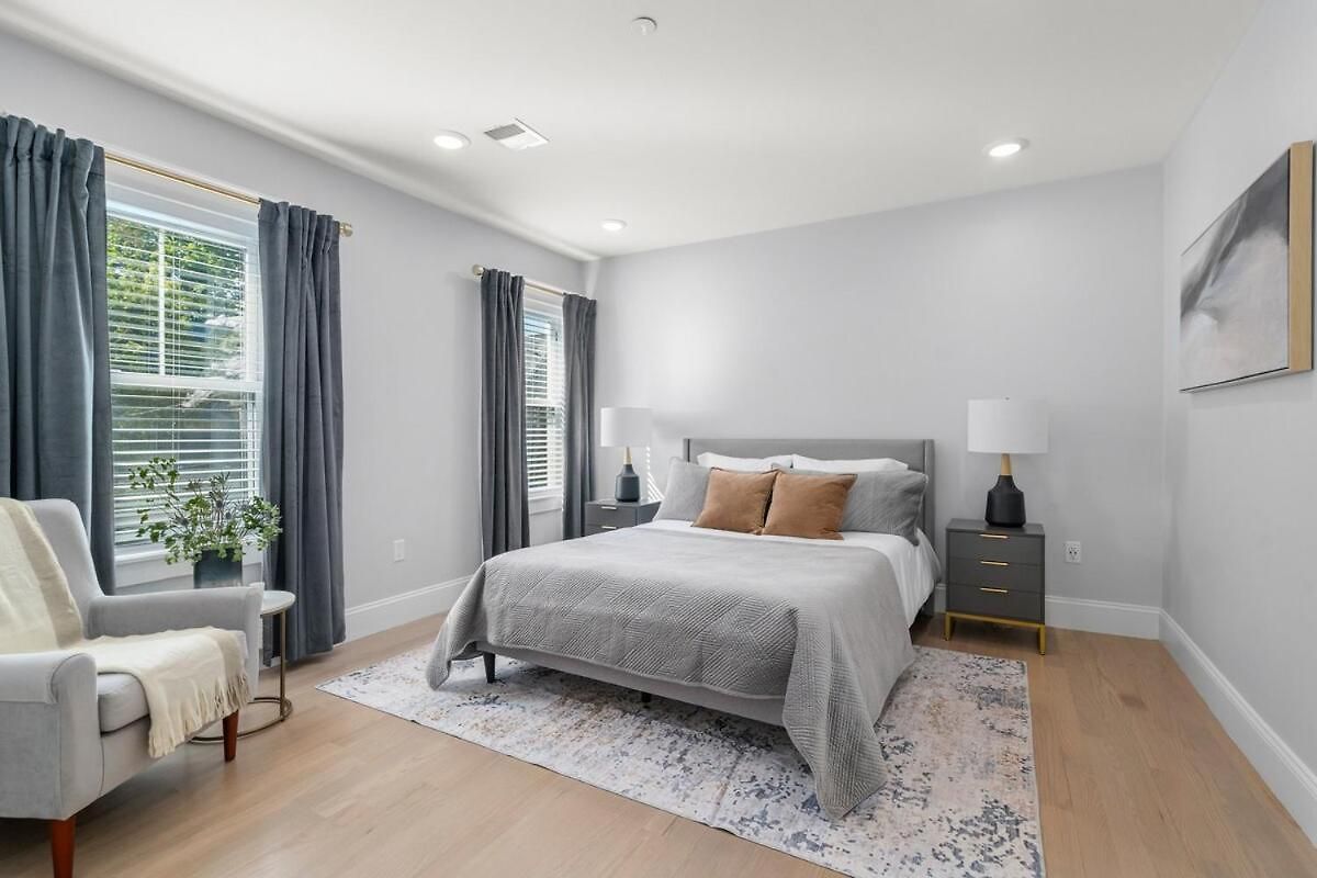 New 3 Bedroom, 2 Bath Unit, Meadow View! Boston