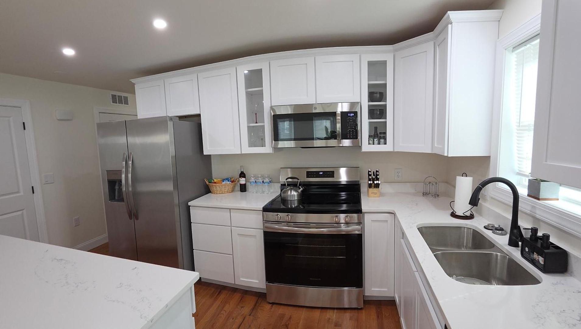 A New 3 Bedroom 4 Beds 2 Bath, 1 Apartment *