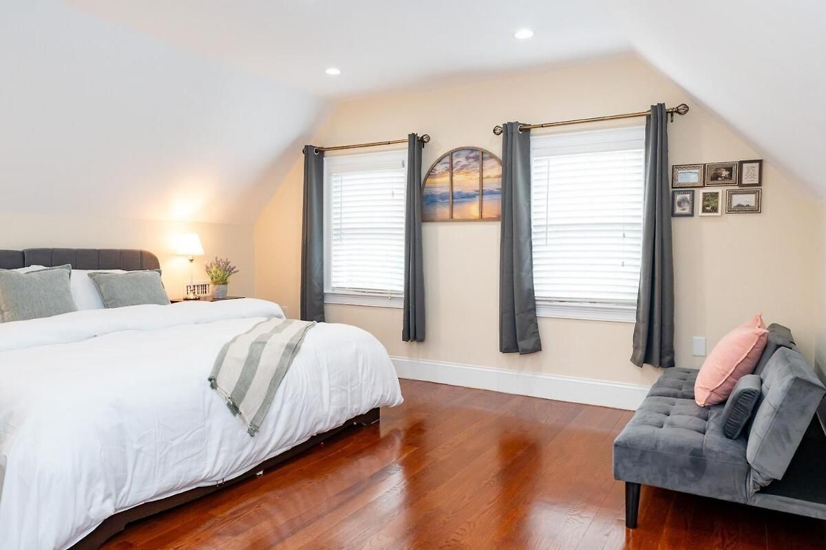 Spacious 5br Single House Near Bostonfree Parking 47 *