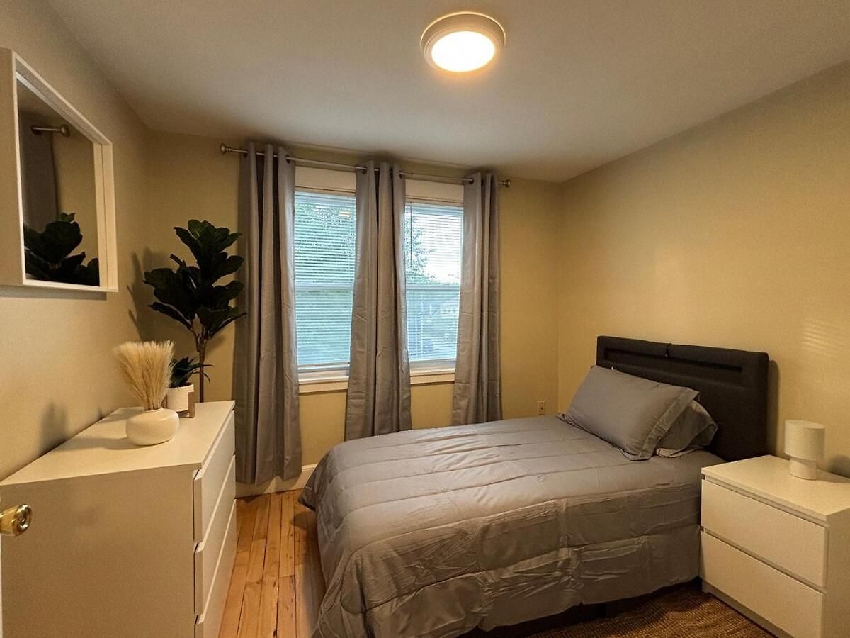 Apartment Modern 3 Bedroom With Parking In Boston
