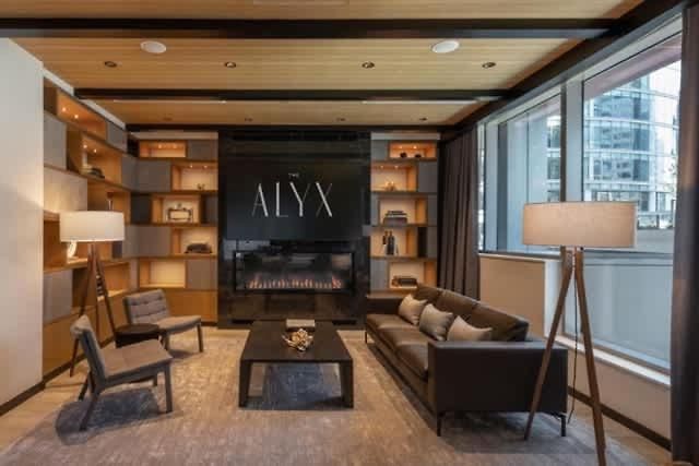 Bright Seaport Walk To Waterfront Dining *
